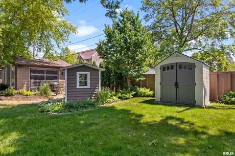 2418 13th St, Moline, IL 61265 photo 38