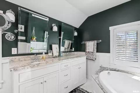 2418 13th St, Moline, IL 61265 photo 24