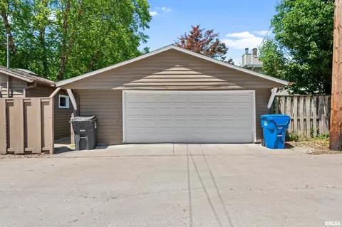 2418 13th St, Moline, IL 61265 photo 40