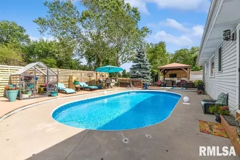 3230 9th St, Moline, IL 61265 photo 18