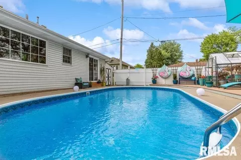 3230 9th St, Moline, IL 61265 photo 16