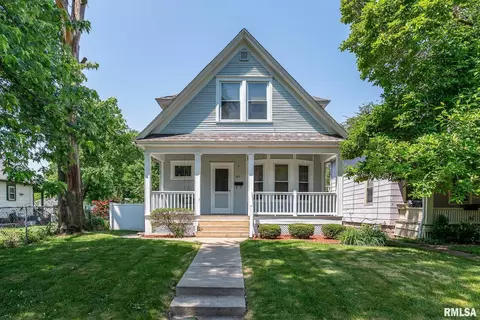 810 21st St, Rock Island, IL 61201