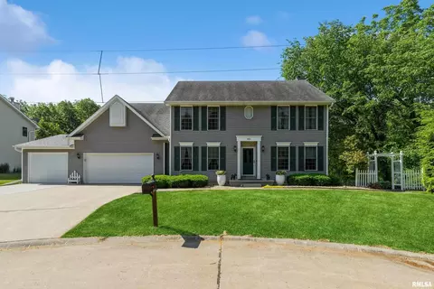 405 E 12th Ave, Coal Valley, IL 61240