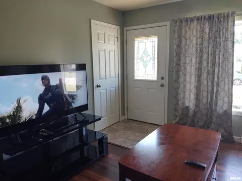 4815 44th Ave, Moline, IL 61265 photo 9