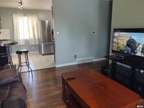 4815 44th Ave, Moline, IL 61265 photo 8