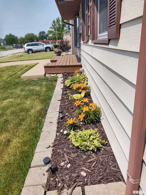 4815 44th Ave, Moline, IL 61265 photo 31