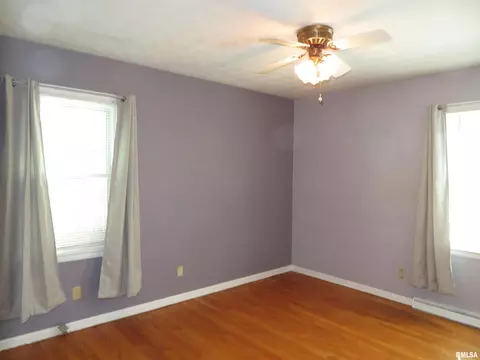 236 13th St, Silvis, IL 61282 photo 17