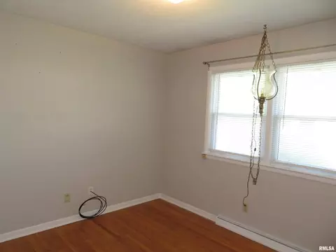 236 13th St, Silvis, IL 61282 photo 12
