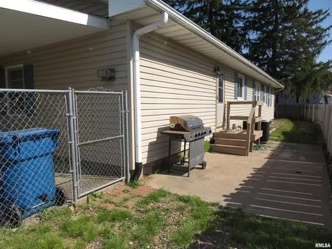 236 13th St, Silvis, IL 61282 photo 35