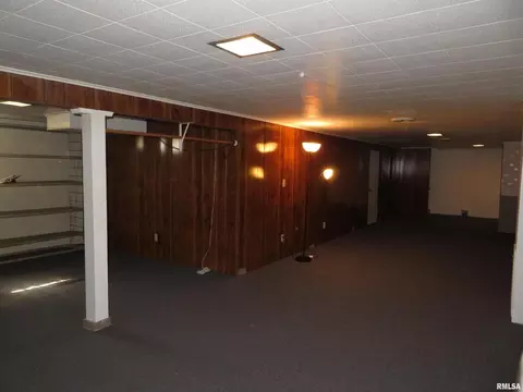 236 13th St, Silvis, IL 61282 photo 25