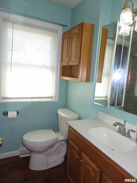 236 13th St, Silvis, IL 61282 photo 19