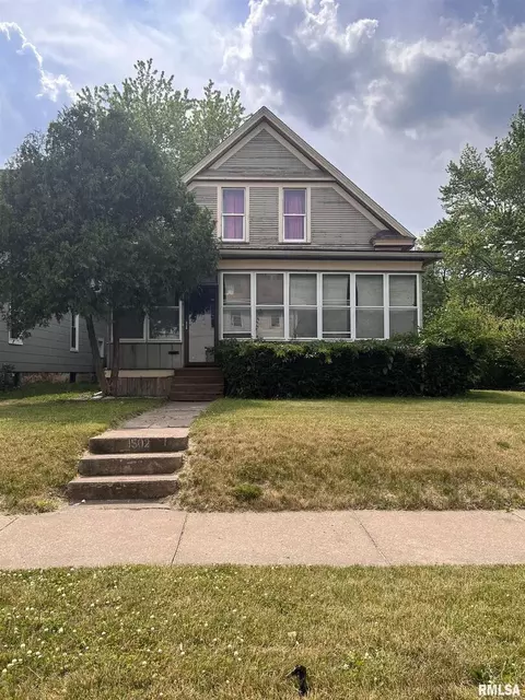 1502 14th St, Rock Island, IL 61201