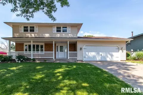 3416 Thornwood Ave, Davenport, IA 52806