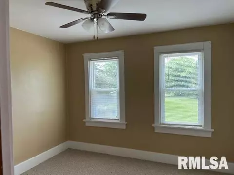 404 S Hall St, Morrison, IL 61270 photo 20