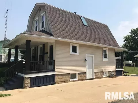 404 S Hall St, Morrison, IL 61270 photo 6