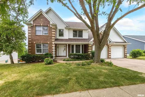 4222 Oak St, Davenport, IA 52806