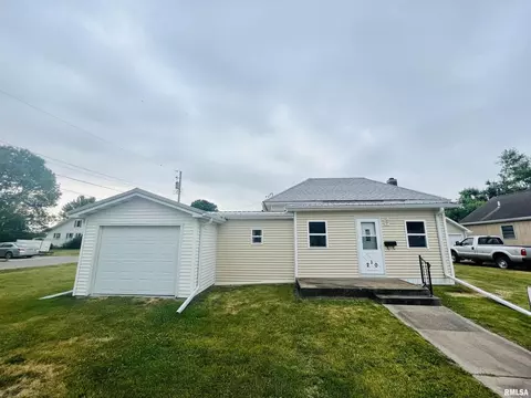 210 NE 7th Ave, Aledo, IL 61231