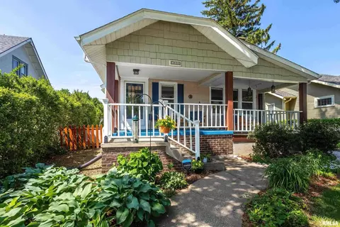 2634 E 18th St, Davenport, IA 52803