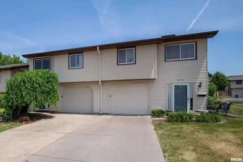 4023 Lillie Ave #202, Davenport, IA 52806