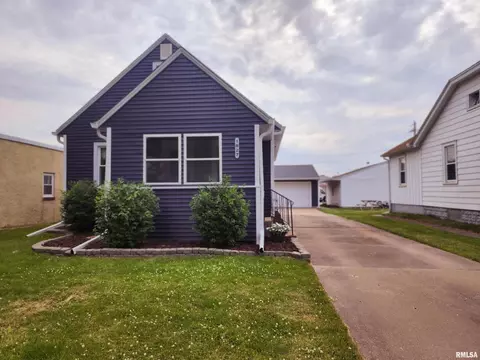 1827 46th St, Rock Island, IL 61201