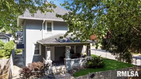2203 Western Ave, Davenport, IA 52803