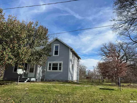 1406 14th St, Viola, IL 61486