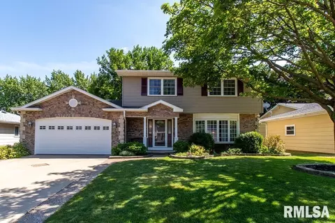 2625 W 35th St, Davenport, IA 52806