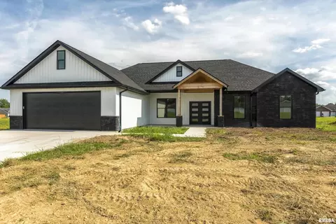 1109 Horizon Dr, Marion, IL 62959