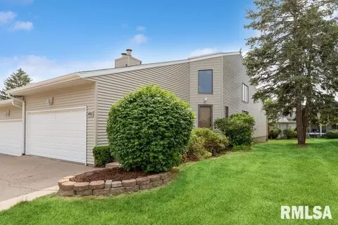 4082 Prairie Ln, Bettendorf, IA 52722