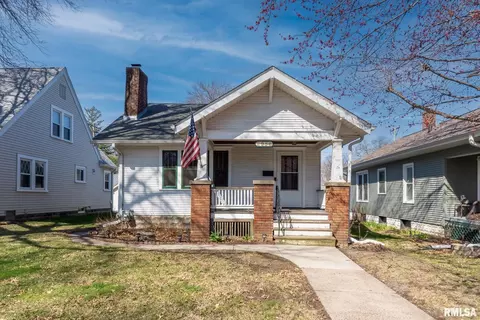 2956 Jefferson Ave, Davenport, IA 52803