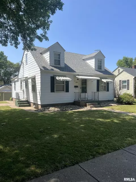 533 W 29th St, Davenport, IA 52804