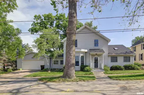 407 8th Ave, Fulton, IL 61252