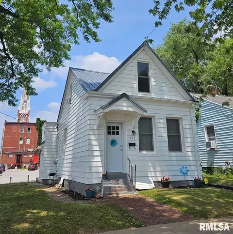 903 Ohio St, Quincy, IL 62301
