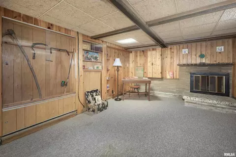 327 14th St, Silvis, IL 61282 photo 25
