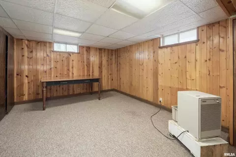 327 14th St, Silvis, IL 61282 photo 31