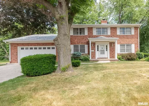 3800 6th St, East Moline, IL 61244
