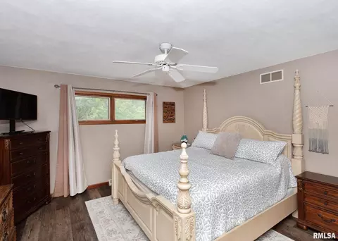 1205 35th Ave, Moline, IL 61265 photo 19