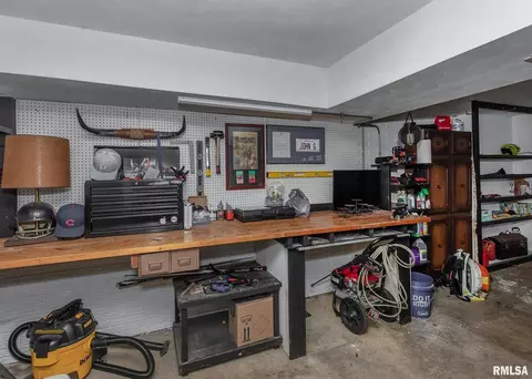 1205 35th Ave, Moline, IL 61265 photo 31
