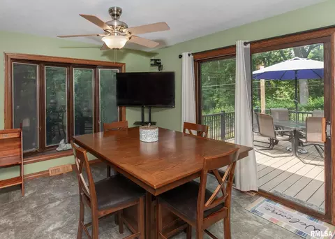1205 35th Ave, Moline, IL 61265 photo 14