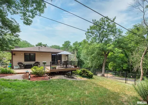 1205 35th Ave, Moline, IL 61265 photo 2