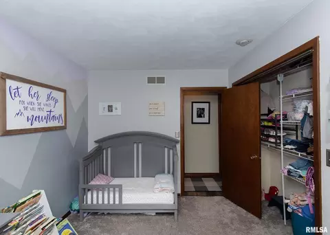 1205 35th Ave, Moline, IL 61265 photo 21
