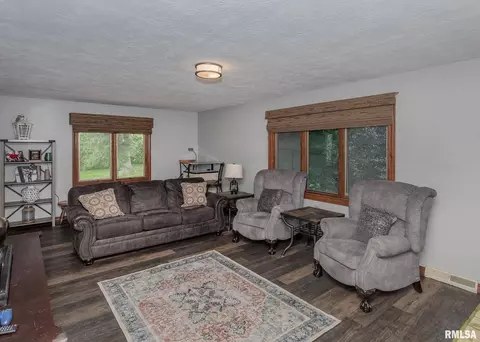1205 35th Ave, Moline, IL 61265 photo 8