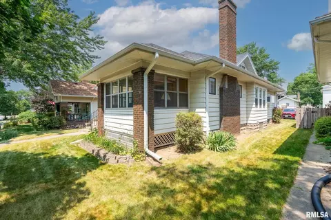 2627 Grand Ave, Davenport, IA 52803