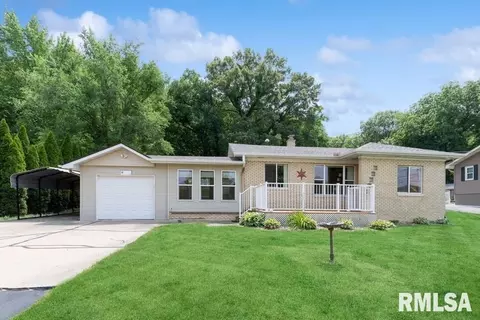 12700 69th Ave, Coal Valley, IL 61240
