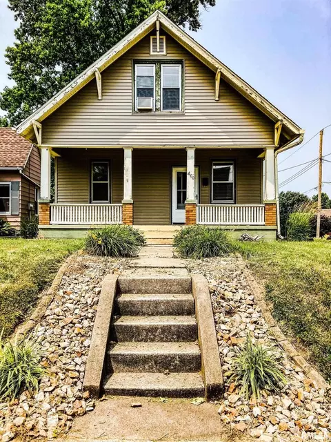 600 S 22nd St, Quincy, IL 62301