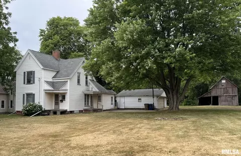 1024 W Division St, Galva, IL 61434