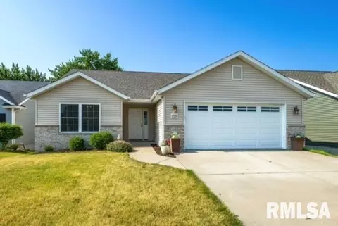 1729 Jordyn Ct, Davenport, IA 52807
