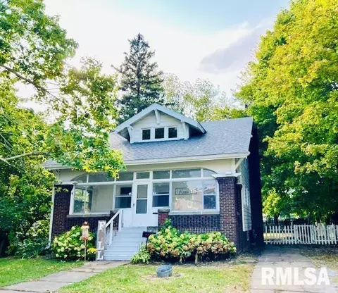 307 SW 2nd Ave, Aledo, IL 61231