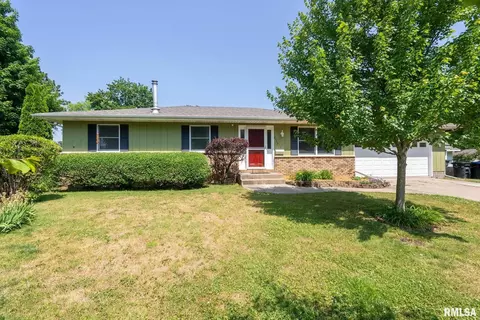 2513 31st Street Ct, Rock Island, IL 61201