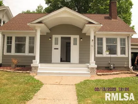 2205 24 12 St, Rock Island, IL 61201